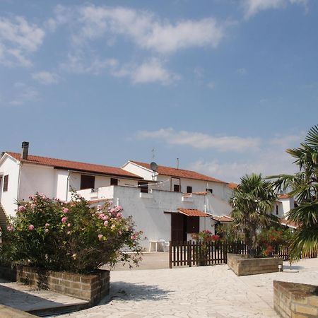 Hotel Dory Албиния Екстериор снимка