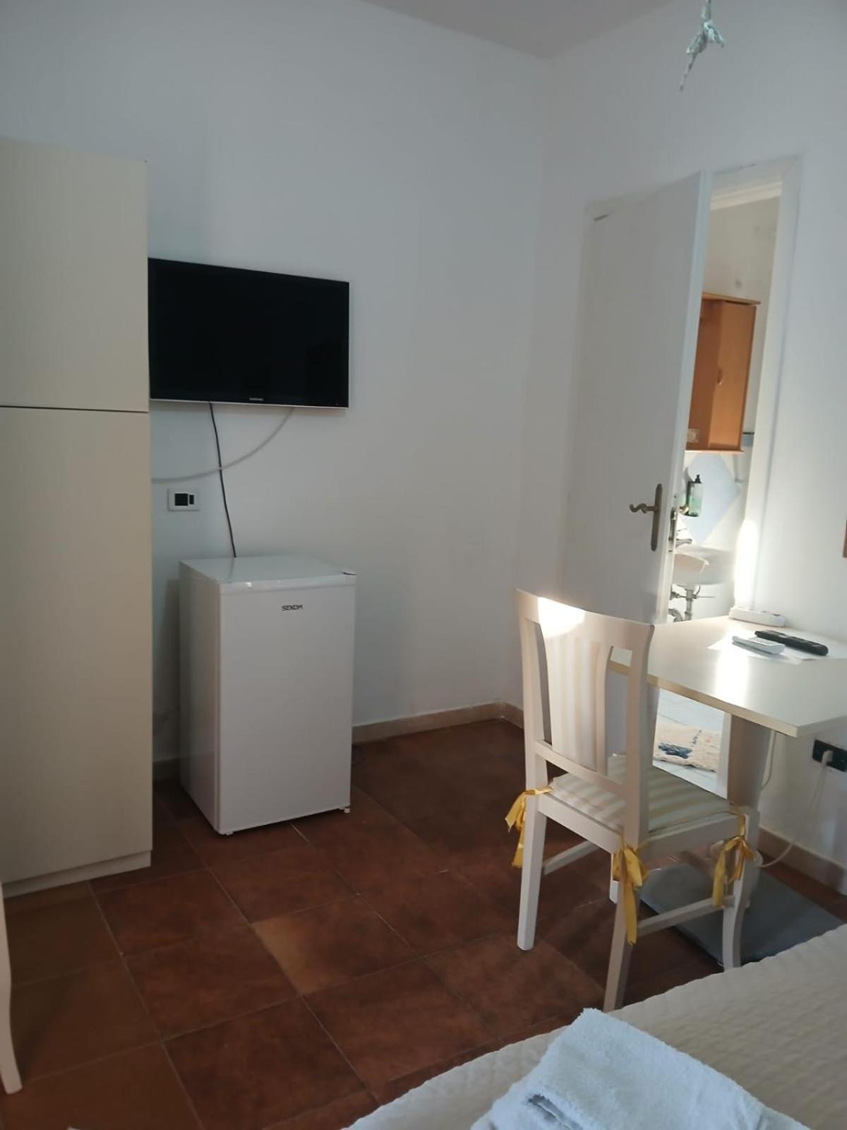 Hotel Dory Албиния Екстериор снимка