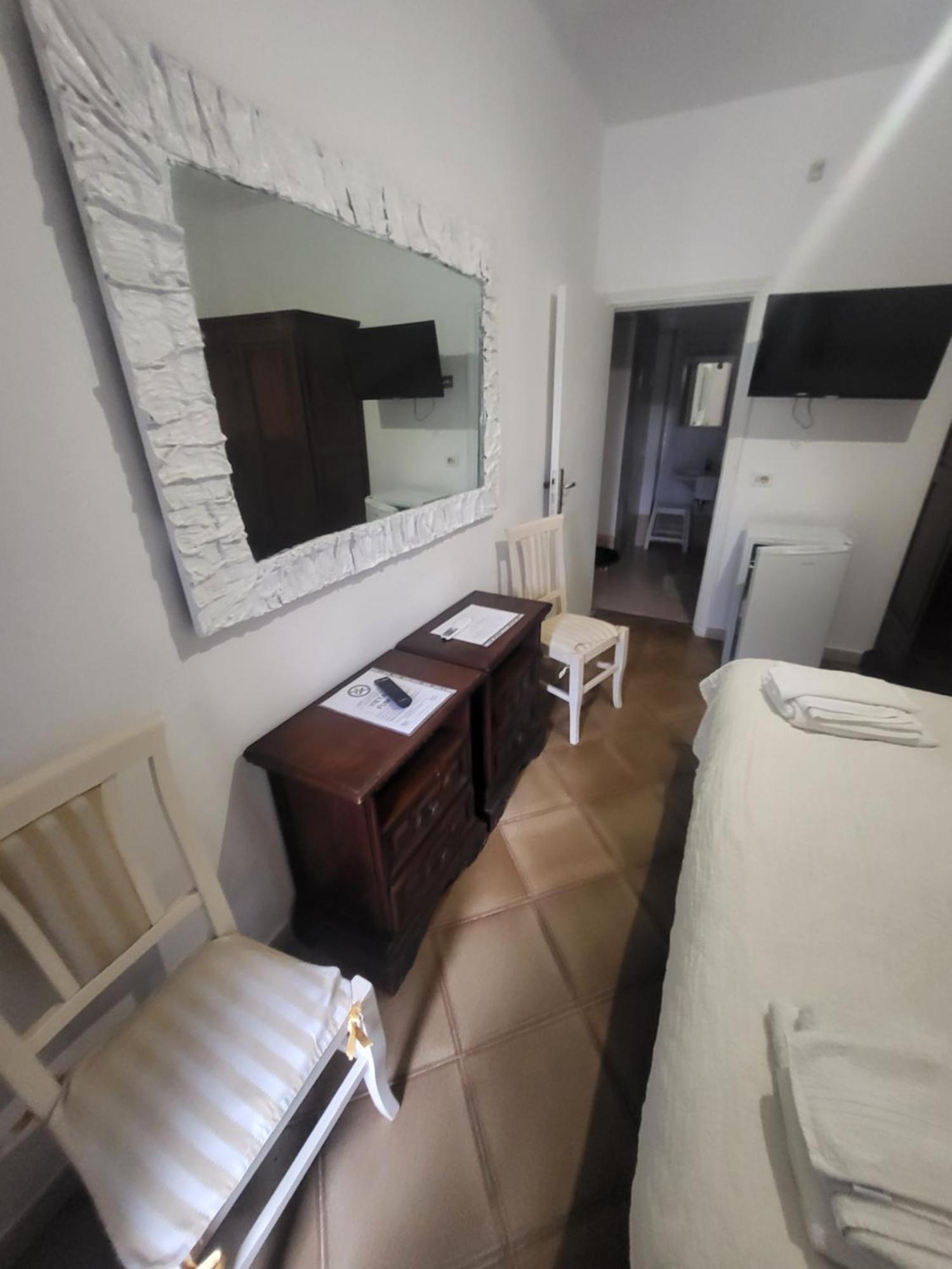 Hotel Dory Албиния Екстериор снимка