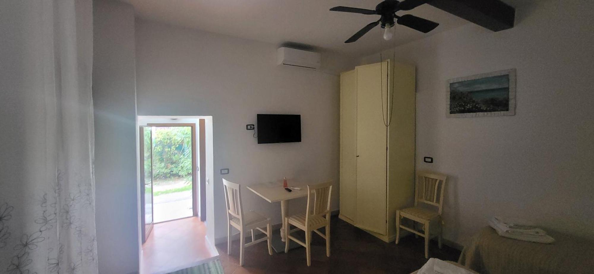 Hotel Dory Албиния Екстериор снимка