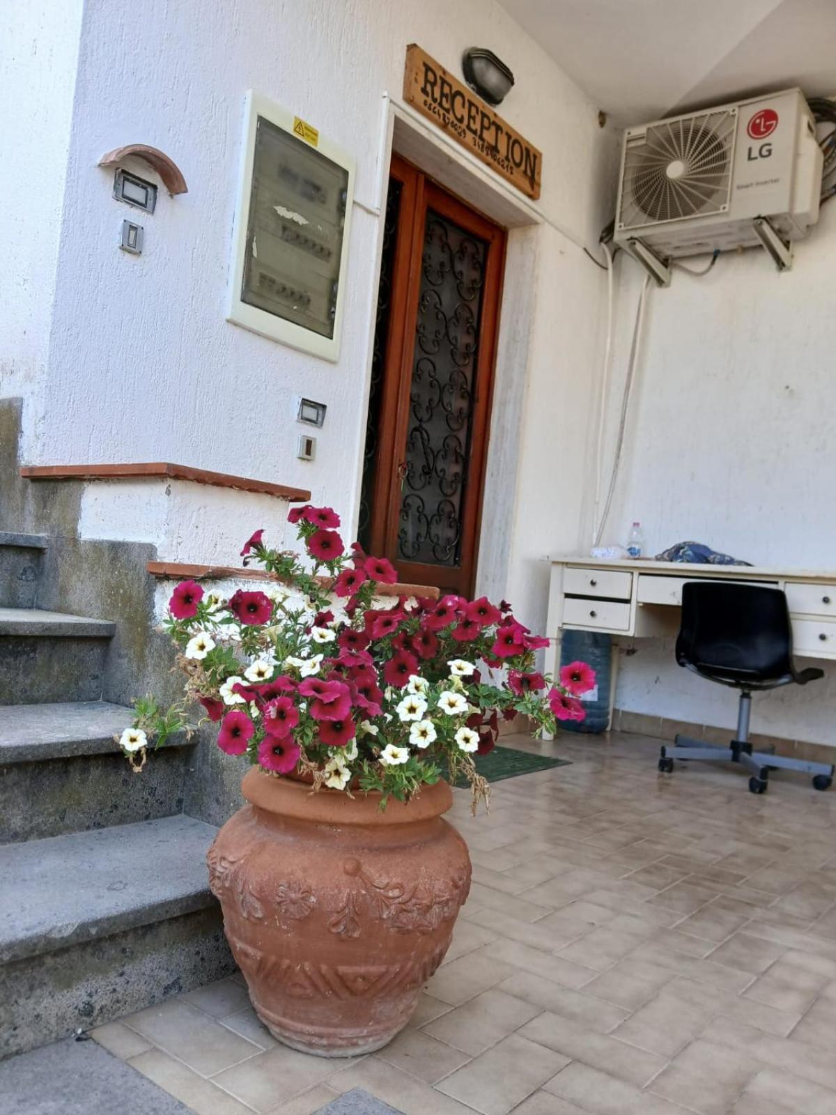 Hotel Dory Албиния Екстериор снимка